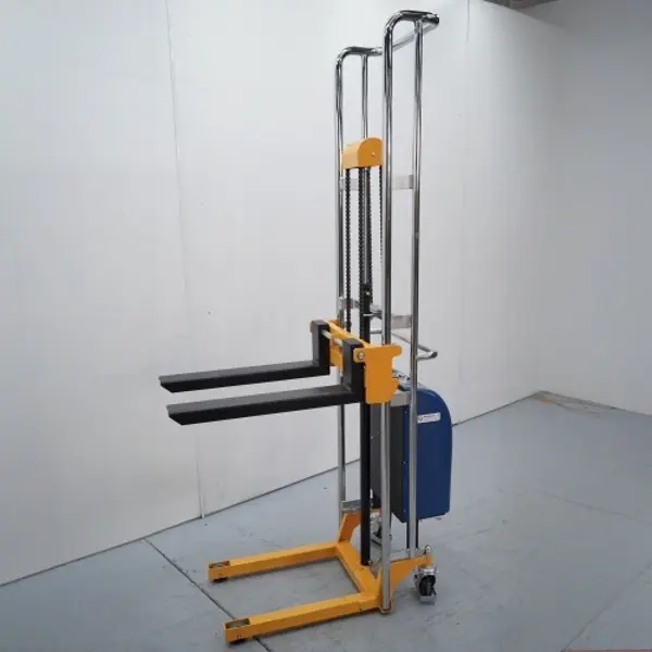 Apilador eléctrico 400 Kg elevación uñas 2.000mm1_N10559.webp