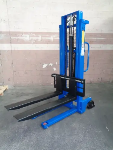 Apilador manual 1.000 Kg a 2.500 mm1_N16001.webp