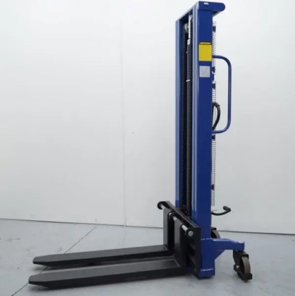 Apilador manual 1000 kg. y elevación a 3.000 mm_N16002.webp