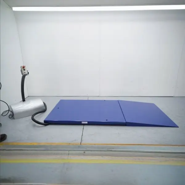 Mesa elevadora eléctrica Extraplana 1.000 kg con rampa5_N10162.webp