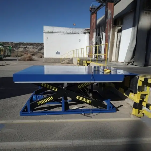 Mesa elevadora eléctrica 4.000 kg_1_solapa_N10189.webp